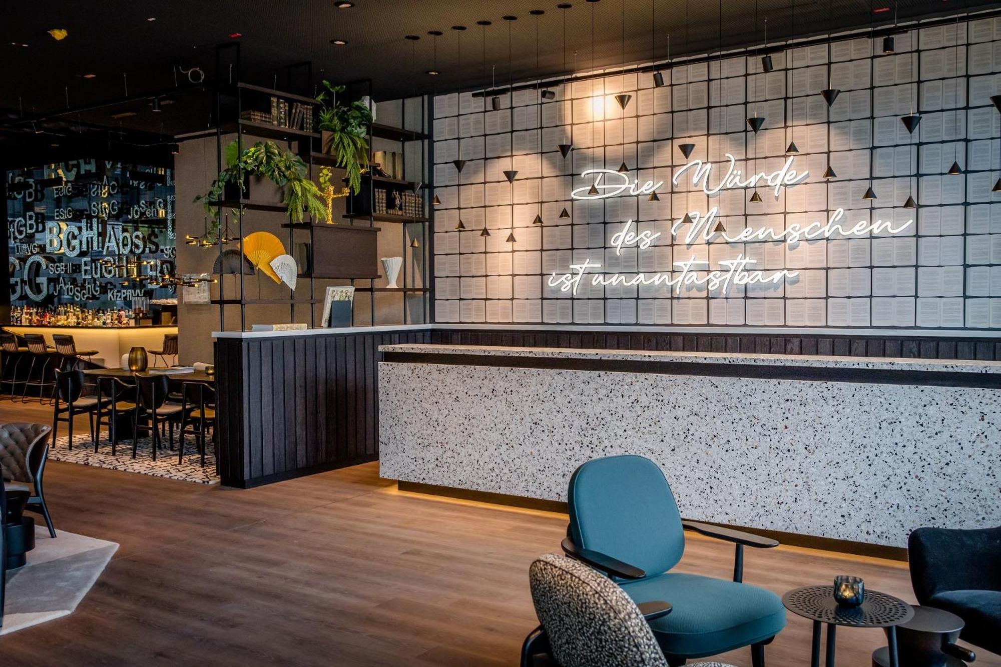 Motel One Karlsruhe Exterior photo